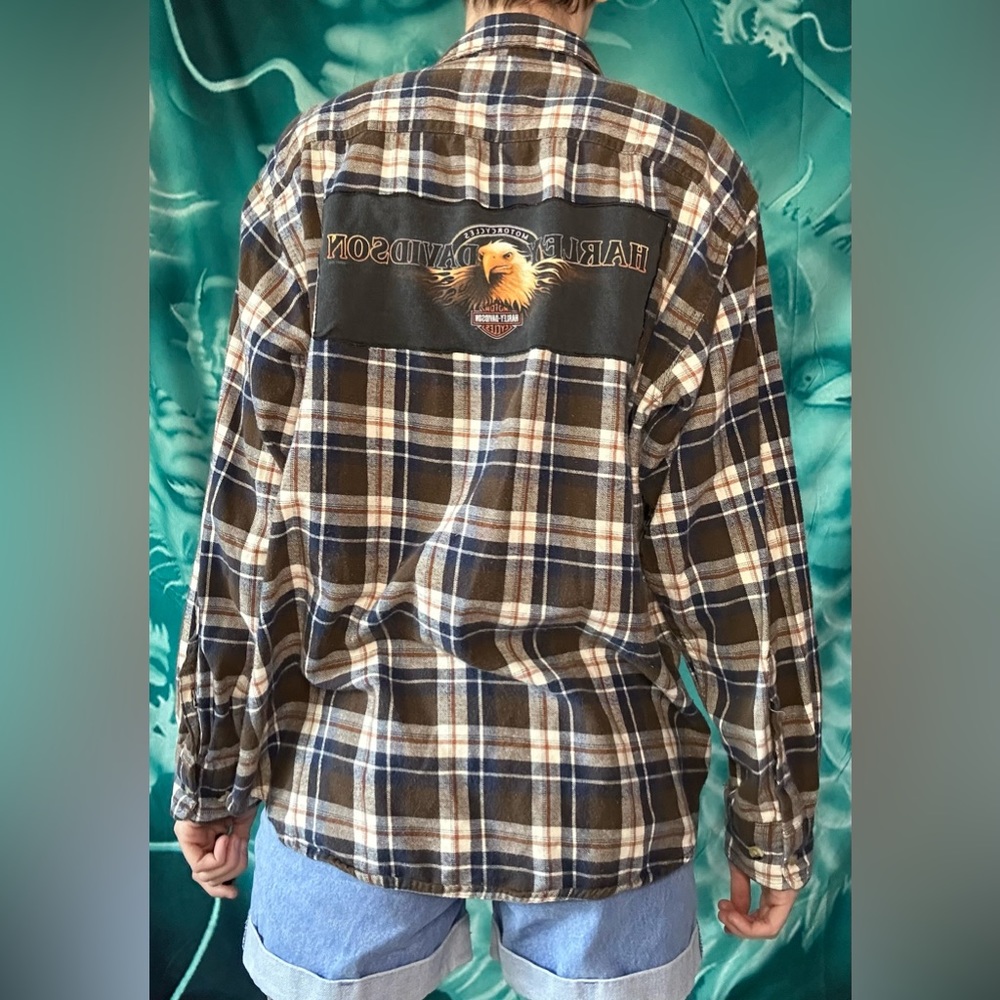 VINTAGE Hobbs creek men’s flannel with HARLEY DAVIDSON back and arm patch